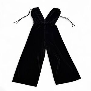 Bershka - Black Velvety Jumpsuit with accent sleeves